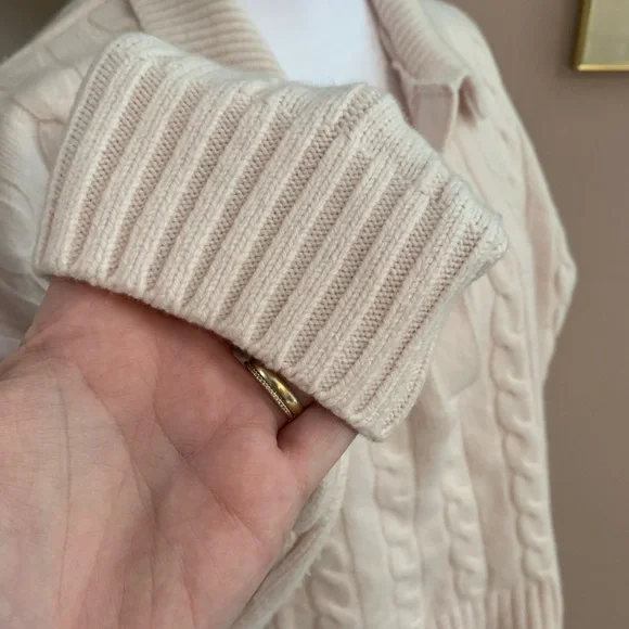 Sunday Best V-Neck Cable Knit Sweater in blush pink Medium Scandi Girl cozy - Picture 3 of 10